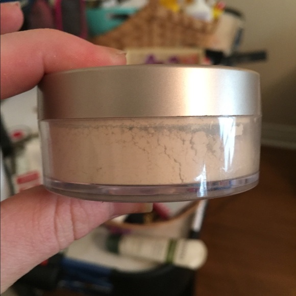 Makeup & SkinCare Bundle - Picture 8 of 8